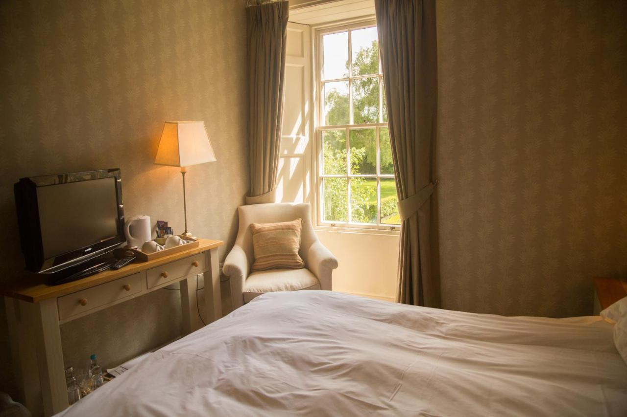 Collingwood Arms Hotel Cornhill on Tweed Esterno foto